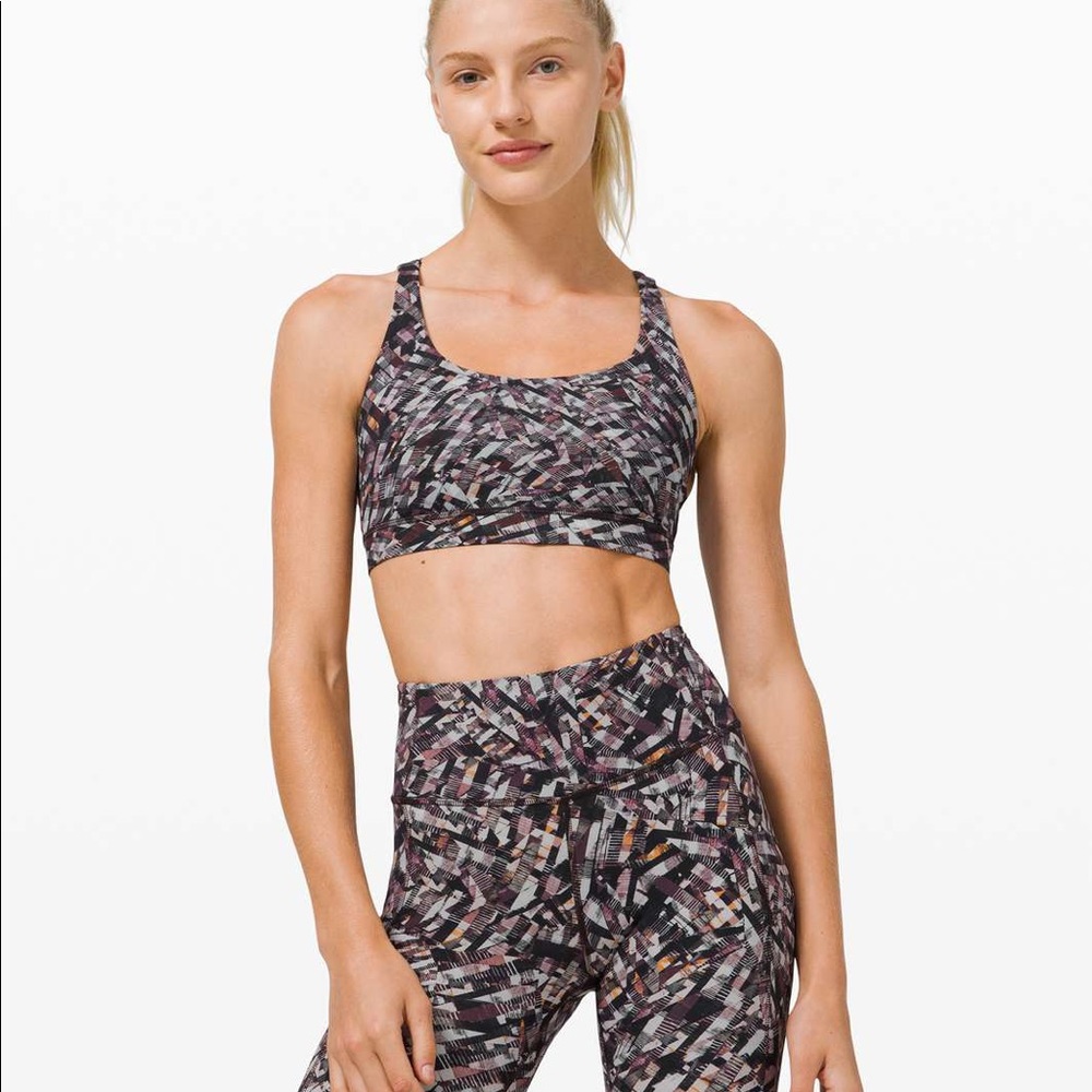 Lululemon Energy Bra *Medium Support, B–D Cup
Kaleidoscopic Pink Multi